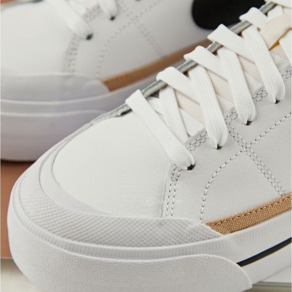 NIKE COURT LEGACY LIFT PLATFORM shoes - Picture 6 of 6